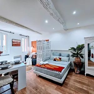 Appartement Aux Pieds Des Parfumeries, Grasse