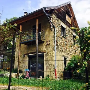 https://12-chemin-de-combeloup.hotels-rhonealpes.com